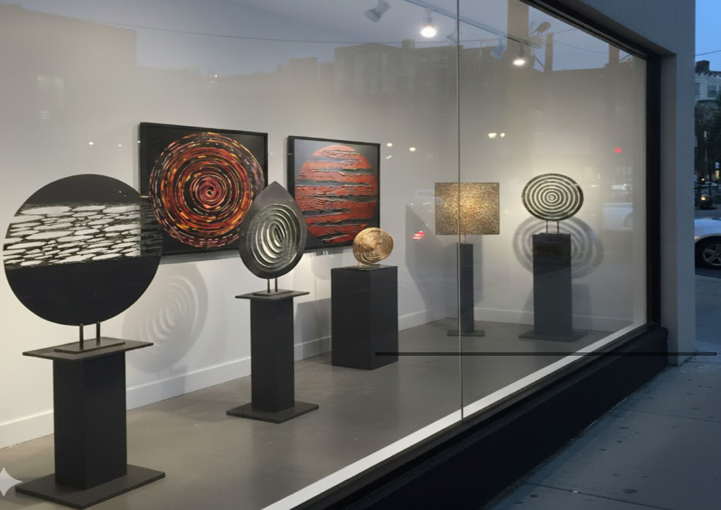 « Artistes en Vitrine »: L&rsquo;éclat qui réveille les cœurs de ville