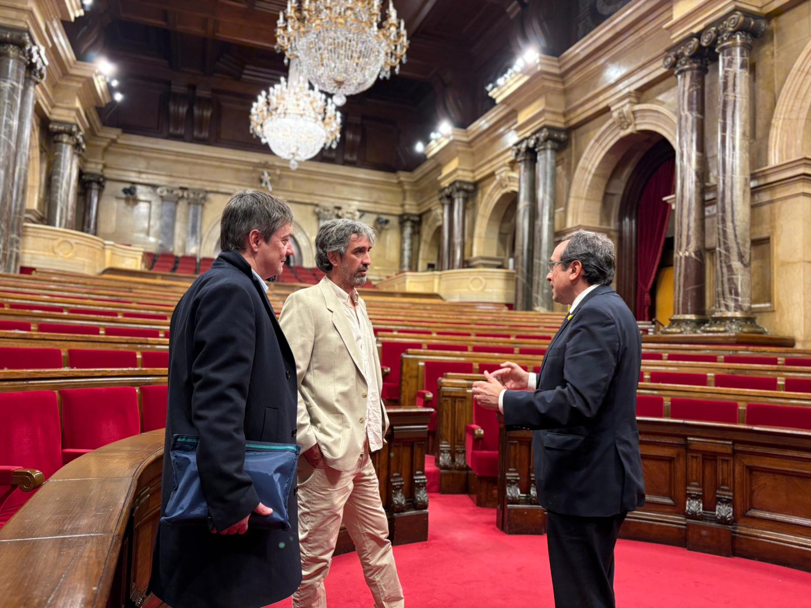 Un front uni pour le Catalan : 247 communes tapent du poing à Bruxelles et Barcelone